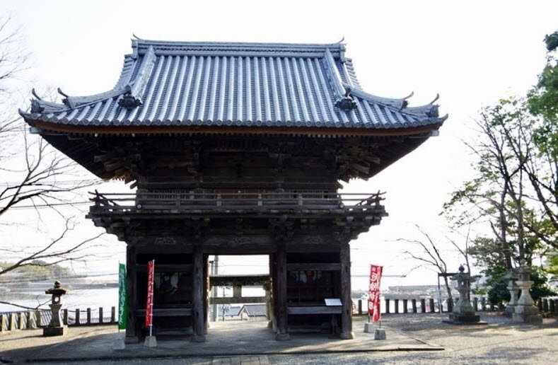 Hiji Castle Ruins, Japan